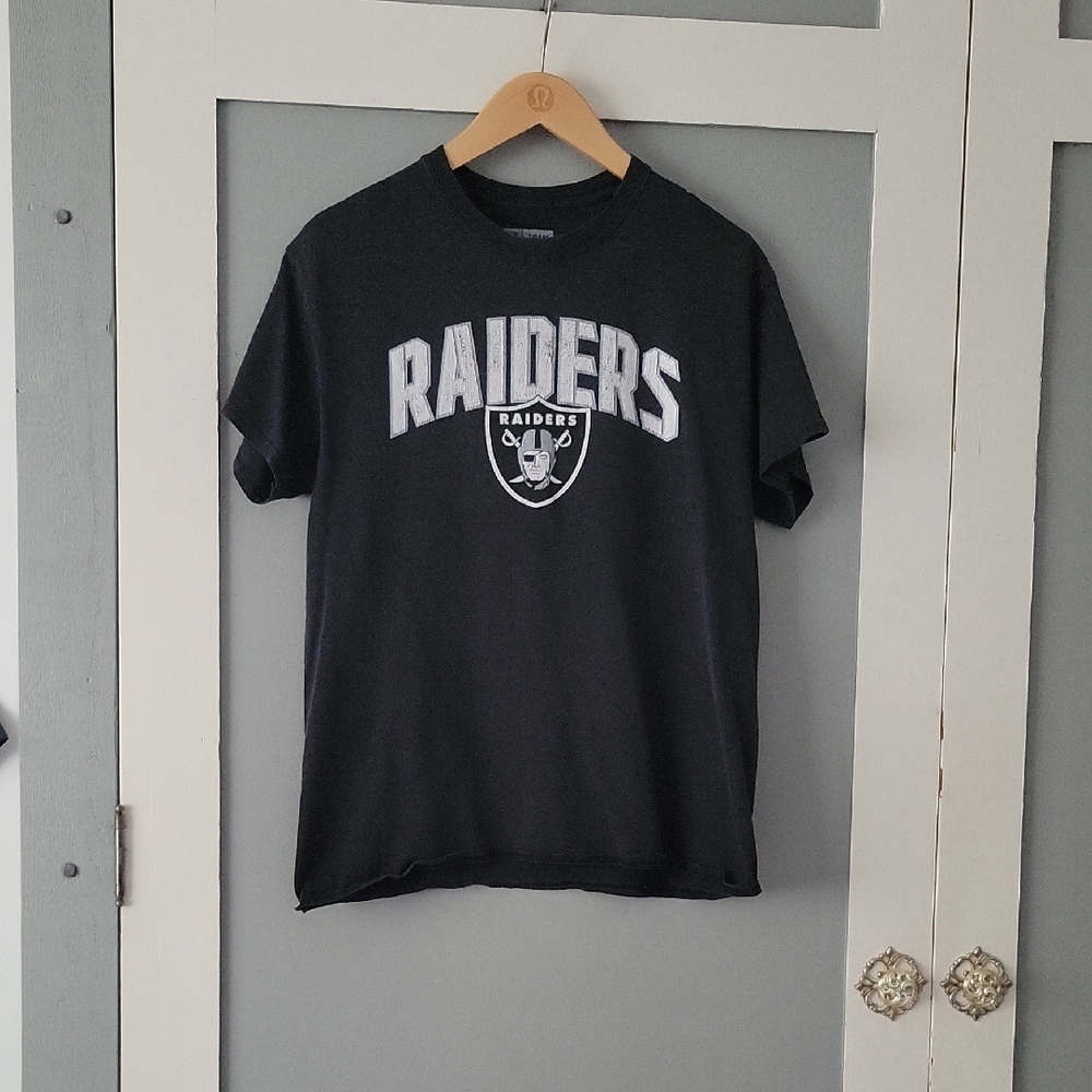 Raiders Graphic Short Sleeve Tee - Black